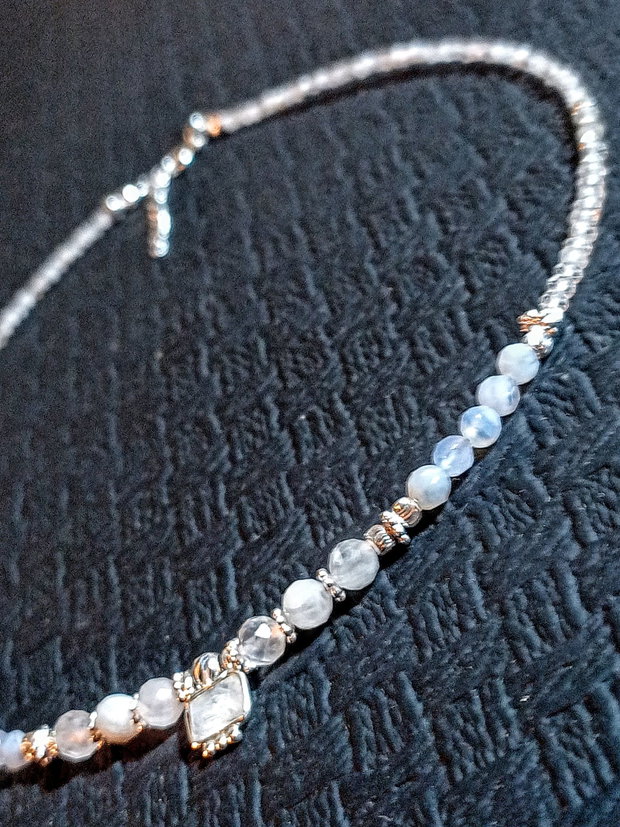 Colier argint piatra lunii naturala calcedonie albastra topaz charm piatra lunii minimalist boho chic trendy -Transport gratuit