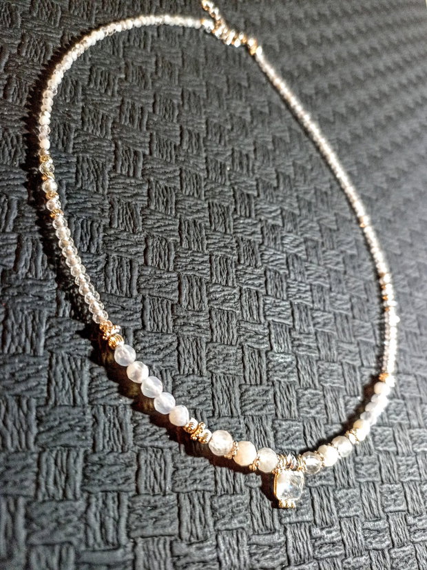 Colier argint piatra lunii naturala calcedonie albastra topaz charm piatra lunii minimalist boho chic trendy -Transport gratuit