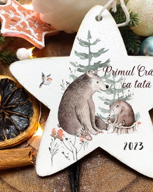 Glob Craciun Personalizat din Lemn - Scandinavian Forest Family