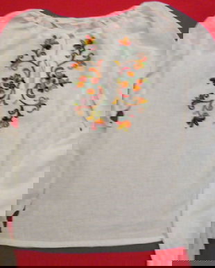 Bluza cu broderie marimea S