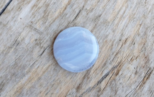 Cabochon calcedonie bleu, 25 mm