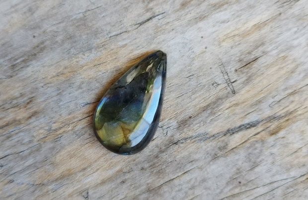 Cabochon labradorit, 31x19x6.5 mm