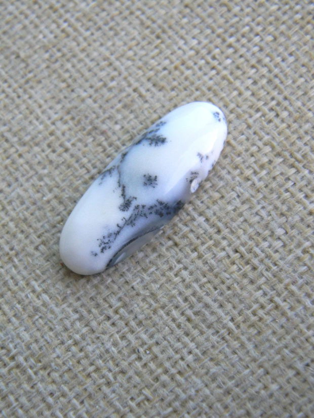 Caboson opal dendritic (F33-6)