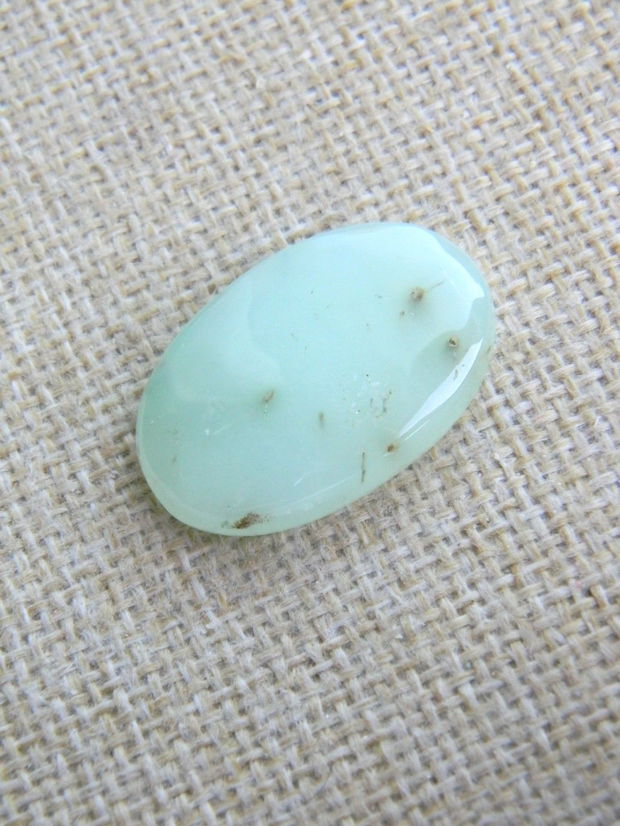 Caboson chrysoprase (F33-6)