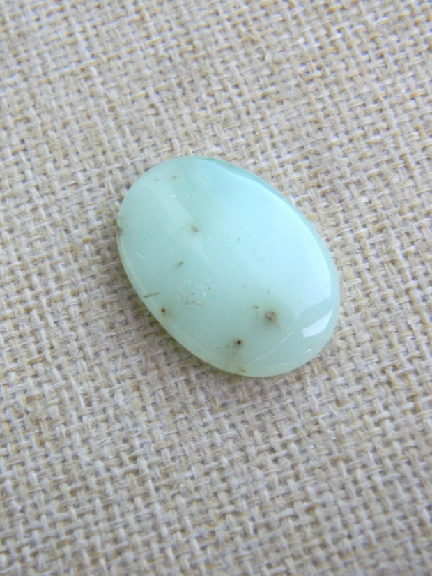 Caboson chrysoprase (F33-6)