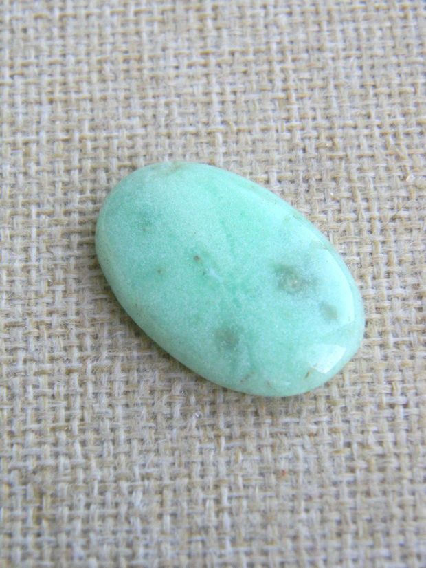 Caboson chrysoprase (F33-6)