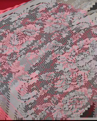 Fata de masa dantela fina