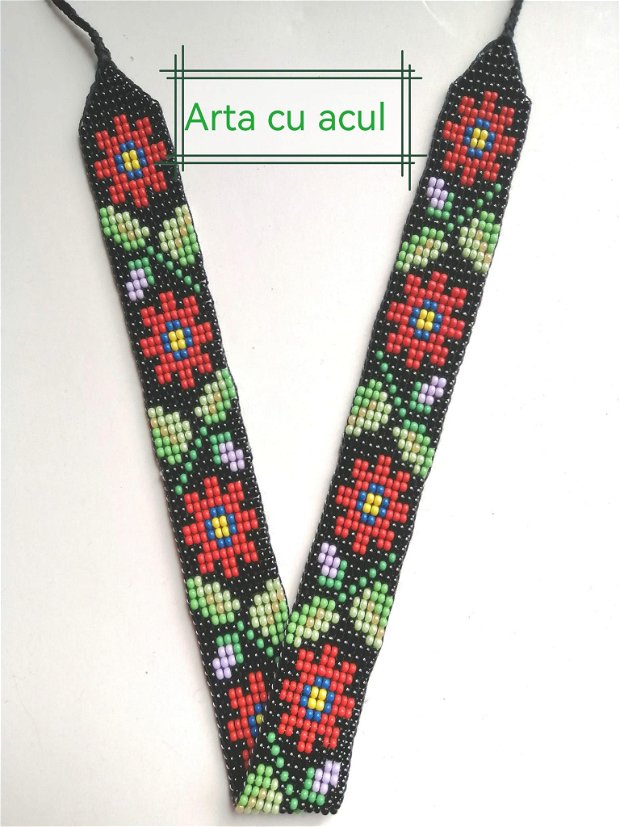Zgardan tradițional românesc țesut manual din margele Preciosa. Cadou unicat pentru femei