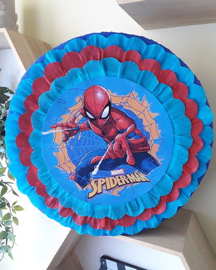 Piñata piniata Spiderman