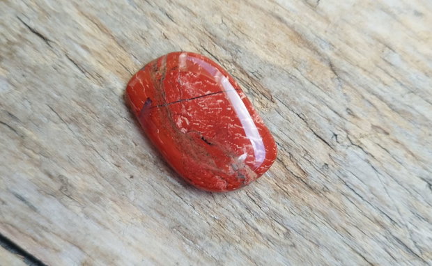 Cabochon jasp rosu, 29x20x5 mm