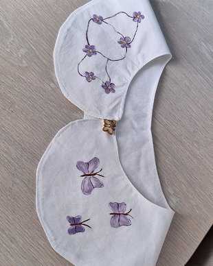 Guler cu fluturi/guler cu floricele mov/guler pictat cu fluturași lila