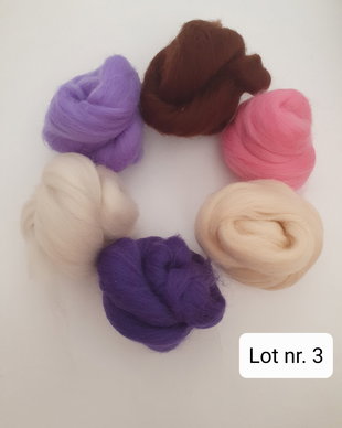 Lot 3 - LANA FINA