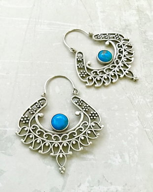 Cercei Boho Zamac argintat & regalit albastru