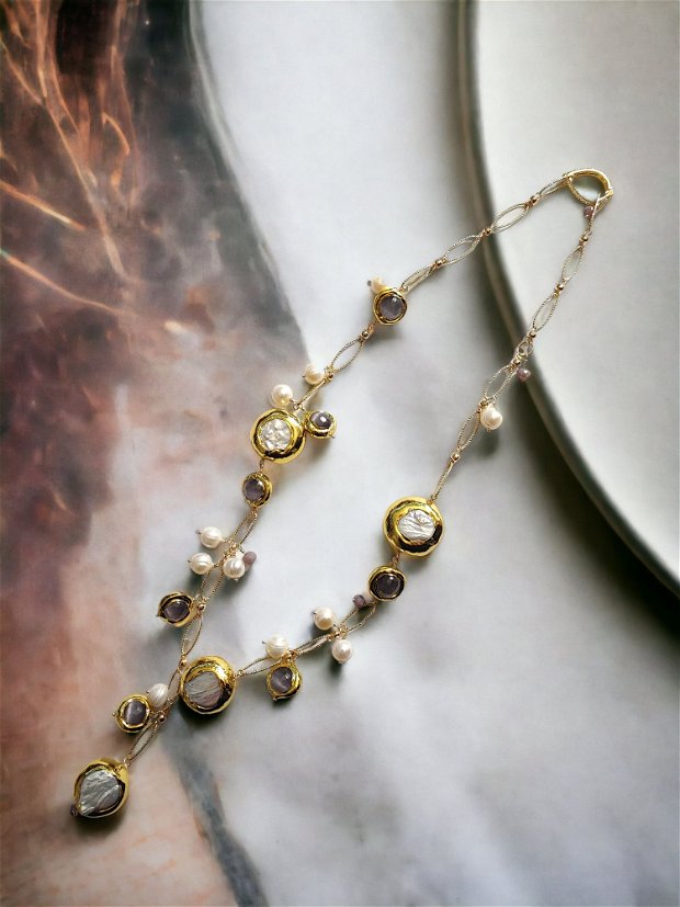 Colier perle naturale placate cu aur si pietre semipretioase aurite