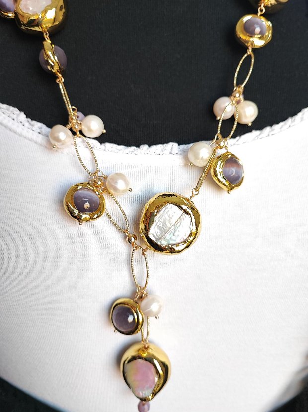 Colier perle naturale placate cu aur si pietre semipretioase aurite