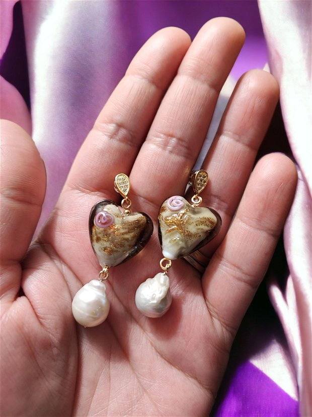 Cercei aurii cu sticla de Murano si perle baroc