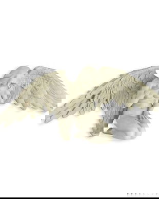 Inger cu gluga-statueta din rasini