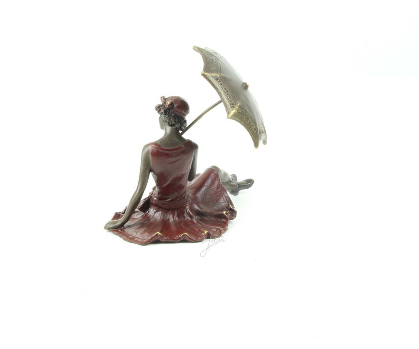 Doamna cu umbrela-statueta vieneza din bronz