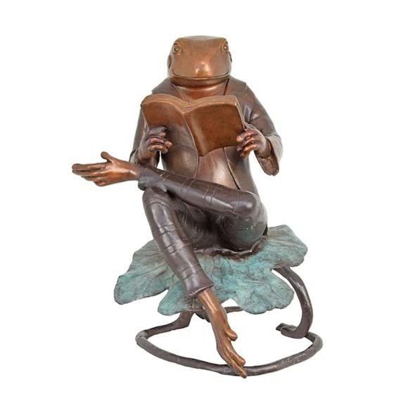 Broasca citind-statueta din bronz colorat