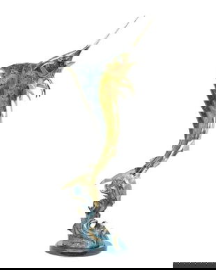 Peste spada-statueta din bronz pe un soclu din marmura