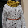 Cardigan tricotat manual/rustic
