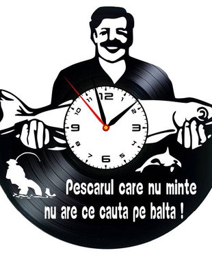 PESCAR-ceas de perete