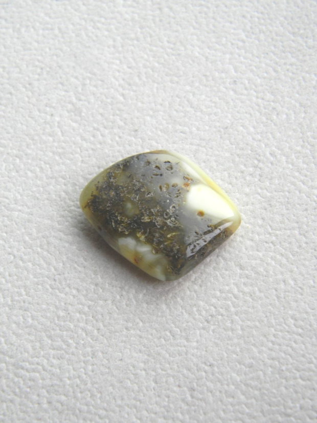 Chihlimbar slefuit (F27)