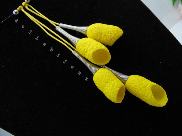 Colier handmade statement unicat - coconi de matase (cod893)