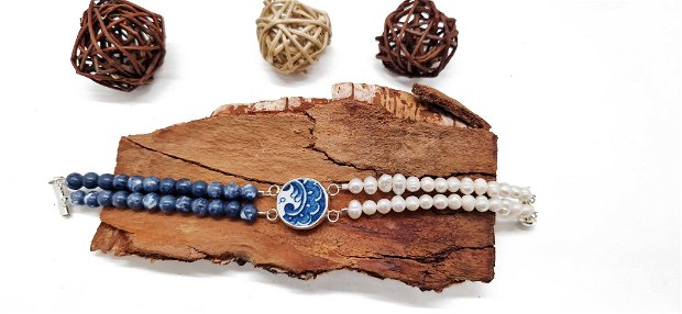 Bratara "Blue Wave" din argint, perle naturale, sodalit si fragmente de portelan