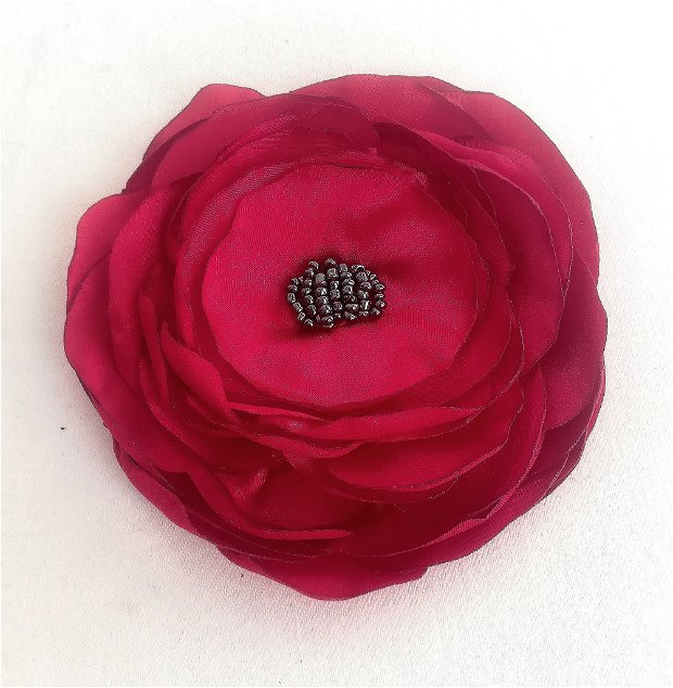 Brosa floare rosie , 10  cm
