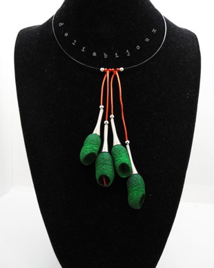 Colier handmade statement unicat - coconi de matase -verde(cod899)