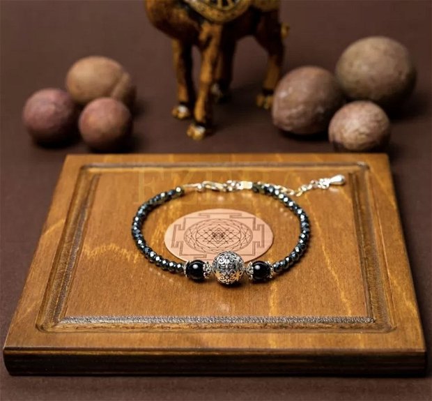 Bratara Dama Asha Din Pietre Naturale De Hematit Magnetic Cu Titan, Inchidere Si Accesorii Din Argint