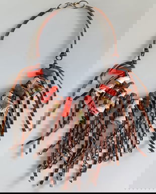 Colier unicat din coral, piele si melci marini