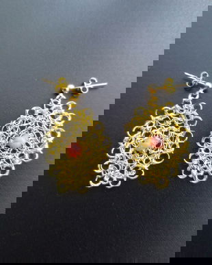 Cercei auriti cu aventurin roz