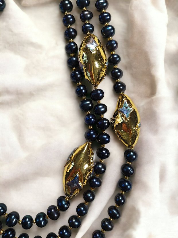 Colier perle naturale negre placate cu aur