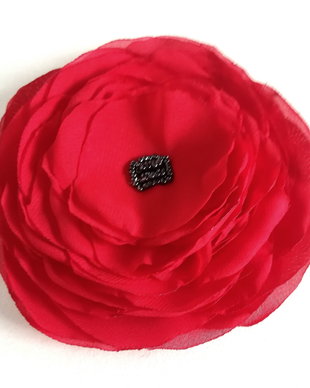 brosa floare  rosie de voal  12 cm