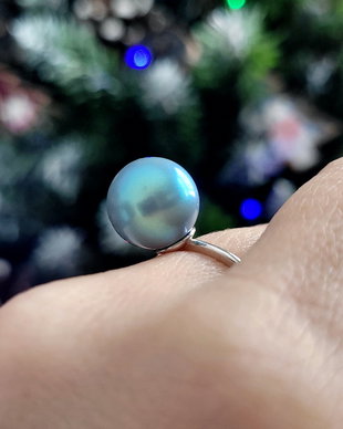 Inel reglabil din argint 92.5 cu perlă iridescentă de mari dimensiuni