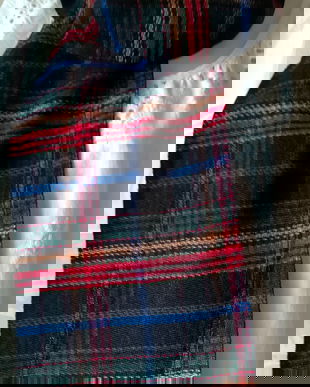 Fular negru in carouri colorate