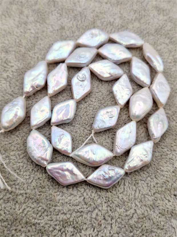 Perle romburi, baroc - 1buc