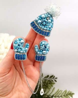 Rezervat Broșa - Set Căciulă și mănuși - Blue