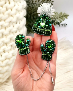 Rezervat Broșă - Set Căciulă și mănuși - Green
