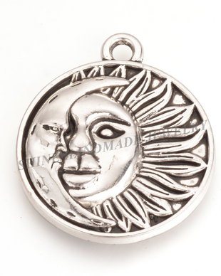 Pandantiv soare si luna, argintiu antichizat, 29x25x3mm