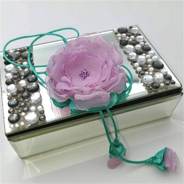 Colier romantic cu floare roz, Colier floral roz, Floare din voal handmade