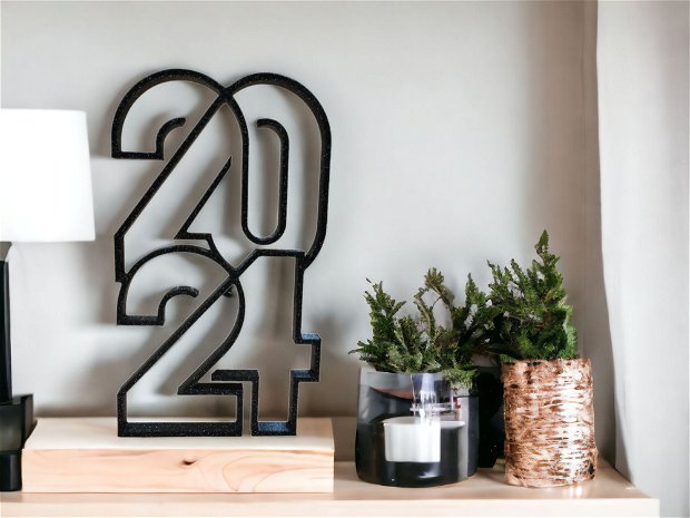 Numar 3D 2024 modern, accesoriu de design interior cu tematica anul nou, negru glitter, pentru birou, raft, masa sau perete