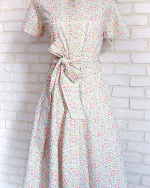 Rochie Camasa Flori Mici Vernil cu Roz