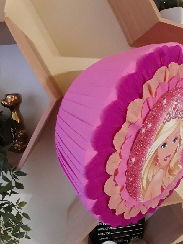 Piñata piniata Barbie