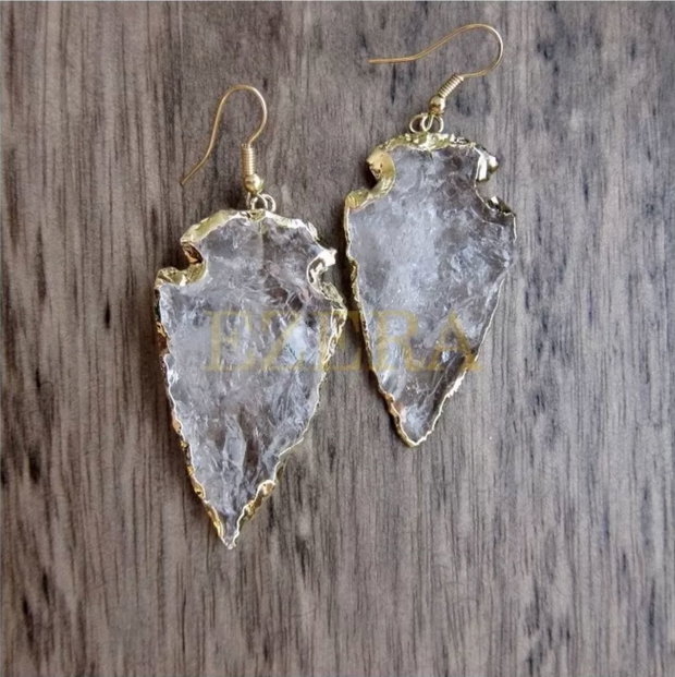 Cercei Cristal Cuart Alb Stanca Model Sageata Placat Cu Aur 18K Boho Ameya