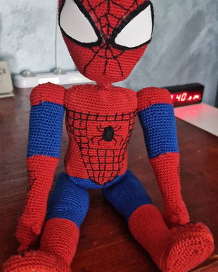 Papusa Spider man crosetat