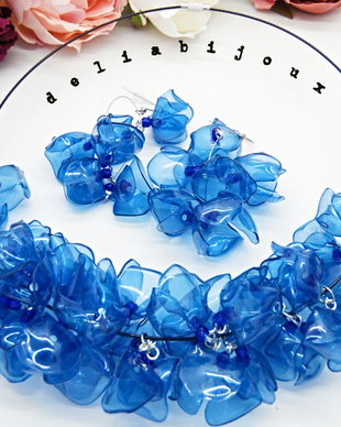 Set bijuterii statement handmade unicat - PET-uri (plastic) reciclate - flori (cod930)