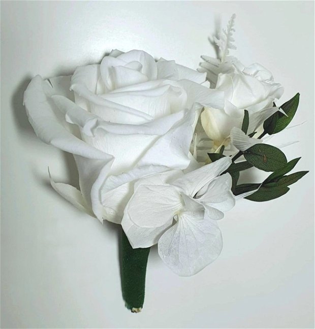 Cocarda nunta cu trandafir criogenat